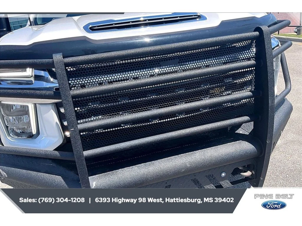 Used 2022 Iridescent Pearl Tricoat Chevrolet LTZ image 25
