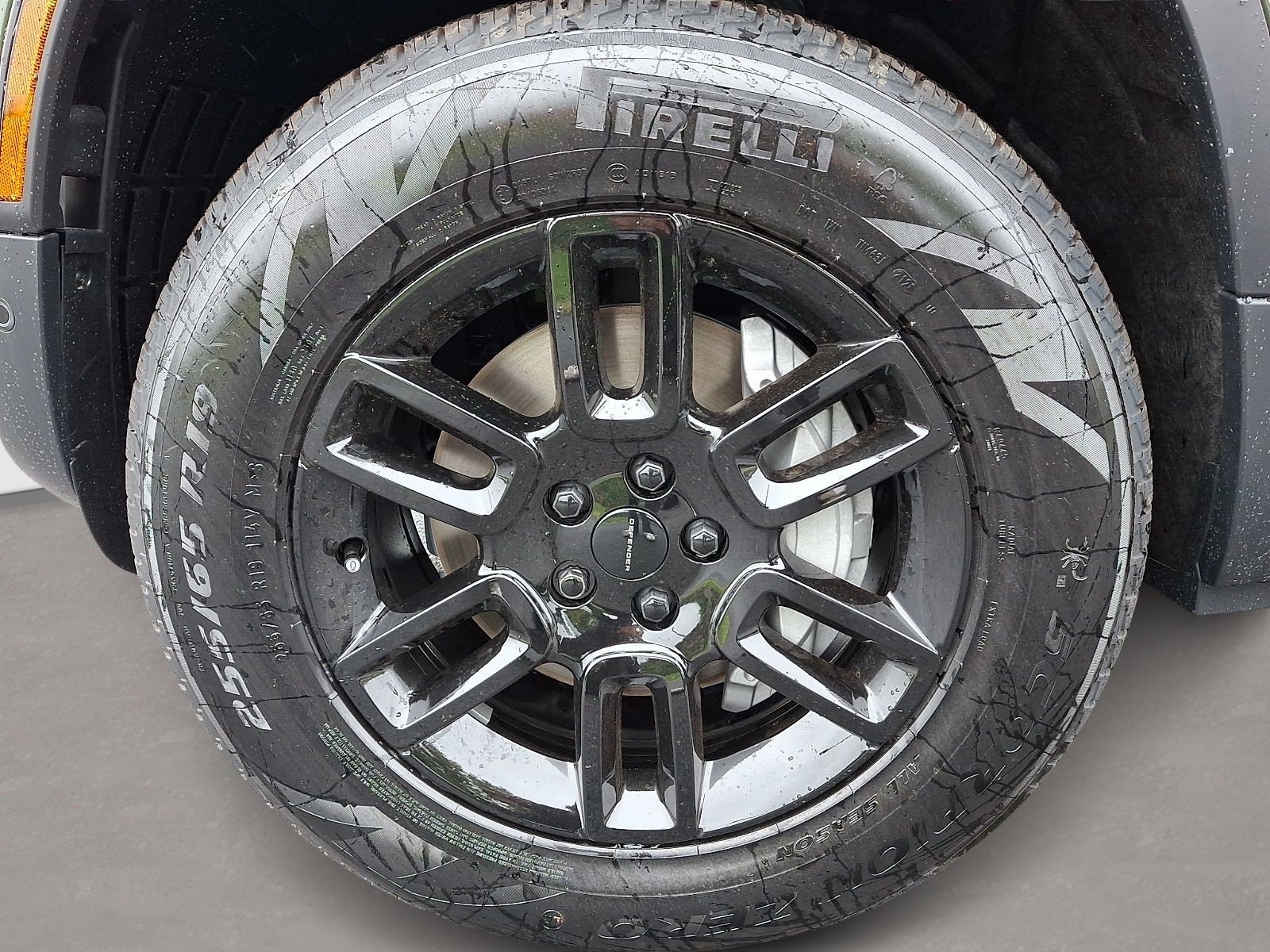 New 2026 Woolstone Green Land Rover S image 5