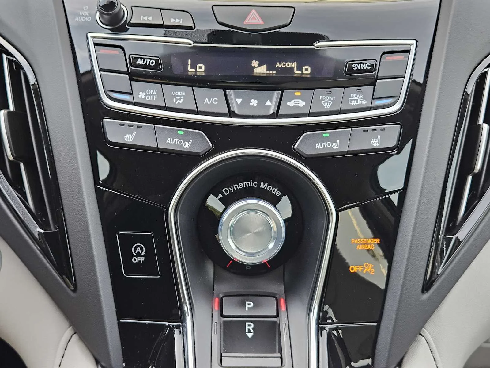 Used 2025 Platinum White Pearl Acura w/Technology Package image 13
