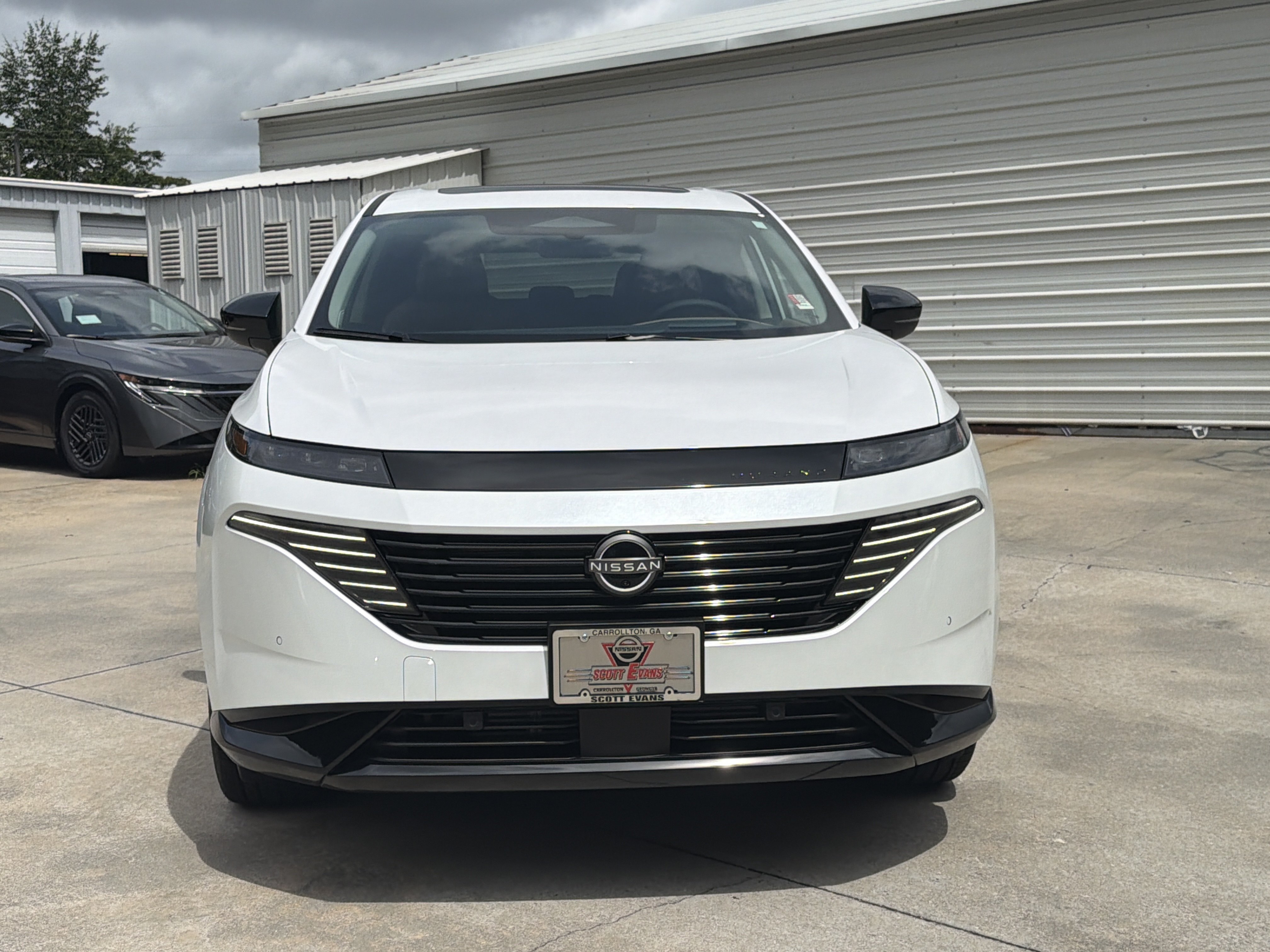 New 2026 Everest White Pearl Tricoat Nissan Platinum image 3