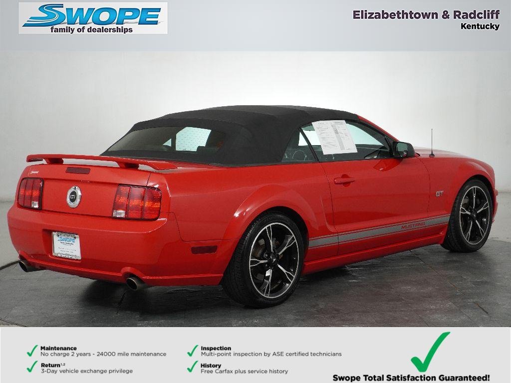 2005 Ford Mustang GT Premium photo 3