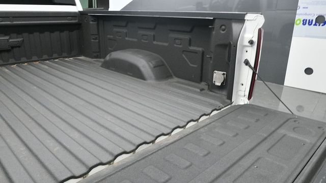 Used 2022 White Chevrolet LTZ image 19