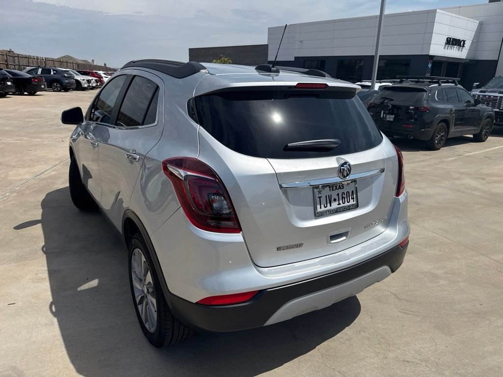 Used 2019 Silver Buick Preferred image 7