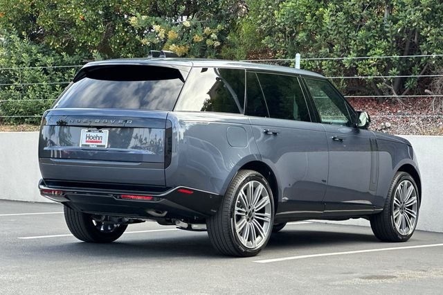 New 2026  Land Rover SE image 5