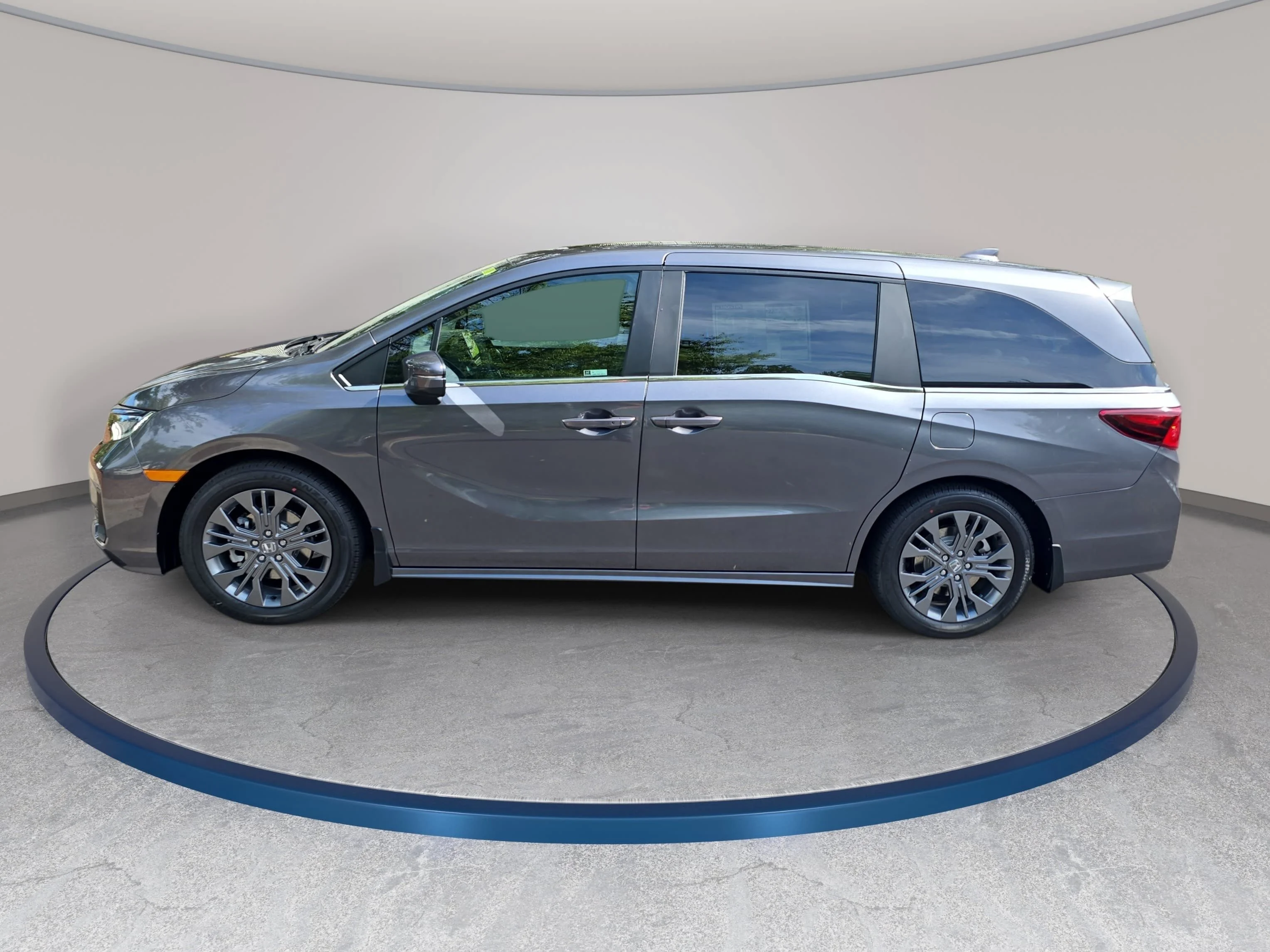 New 2026 Modern Steel Metallic Honda Touring image 8