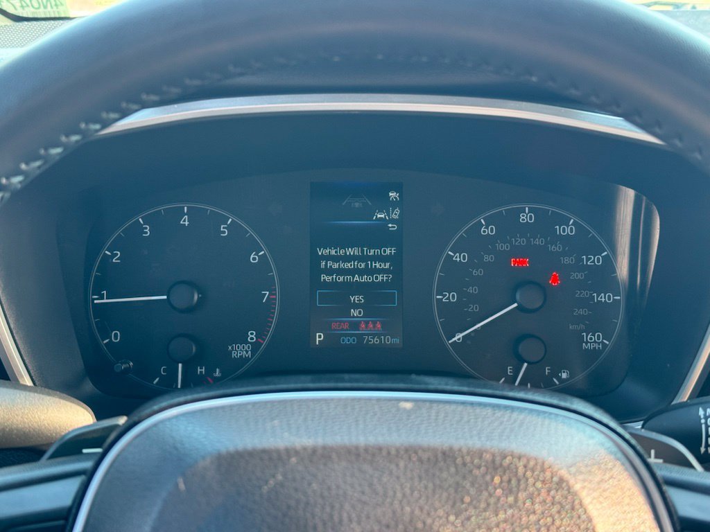 Used 2023 Ice Toyota SE image 13