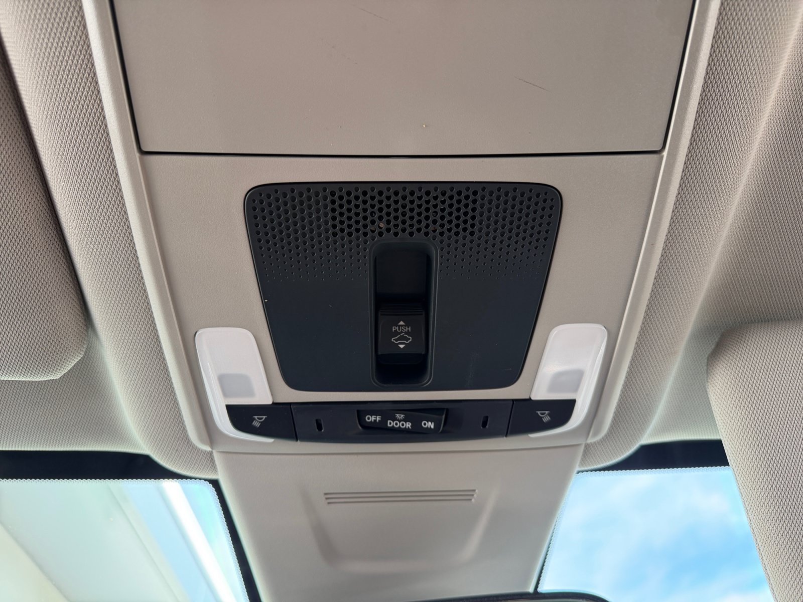 2025 Honda CR-V EX - Photo 27