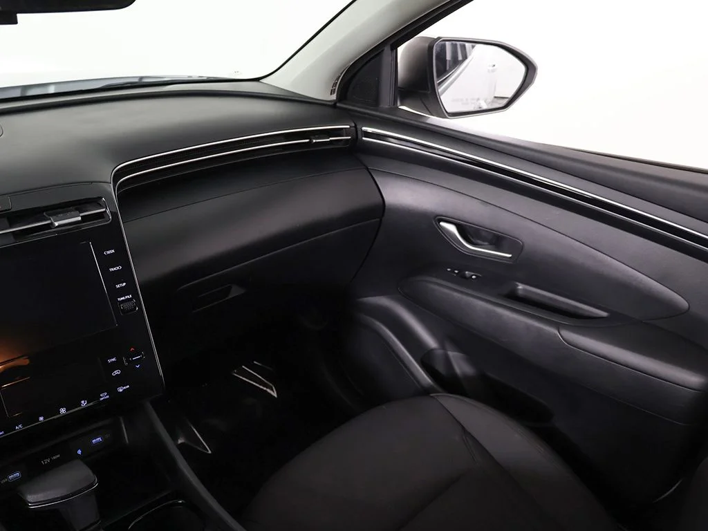 Used 2024 White Pearl Hyundai SEL image 34