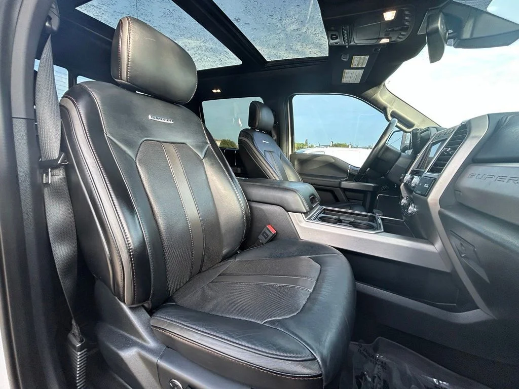 Used 2019 White Platinum Clearcoat Metallic Ford Platinum image 30