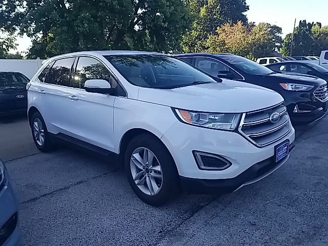 Used 2018 White Ford SEL image 2