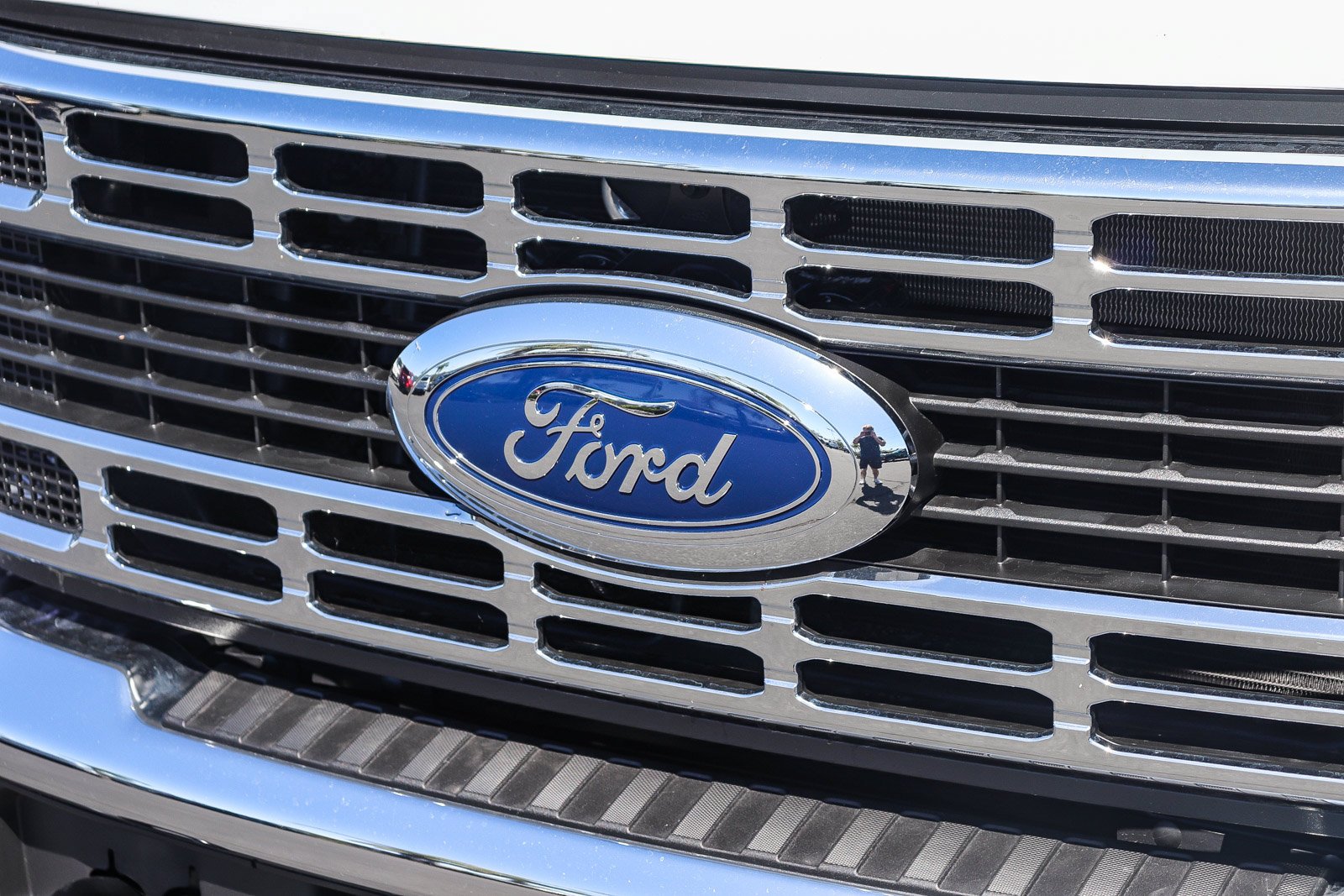 New 2026 Oxford White Ford F-350® XL image 12