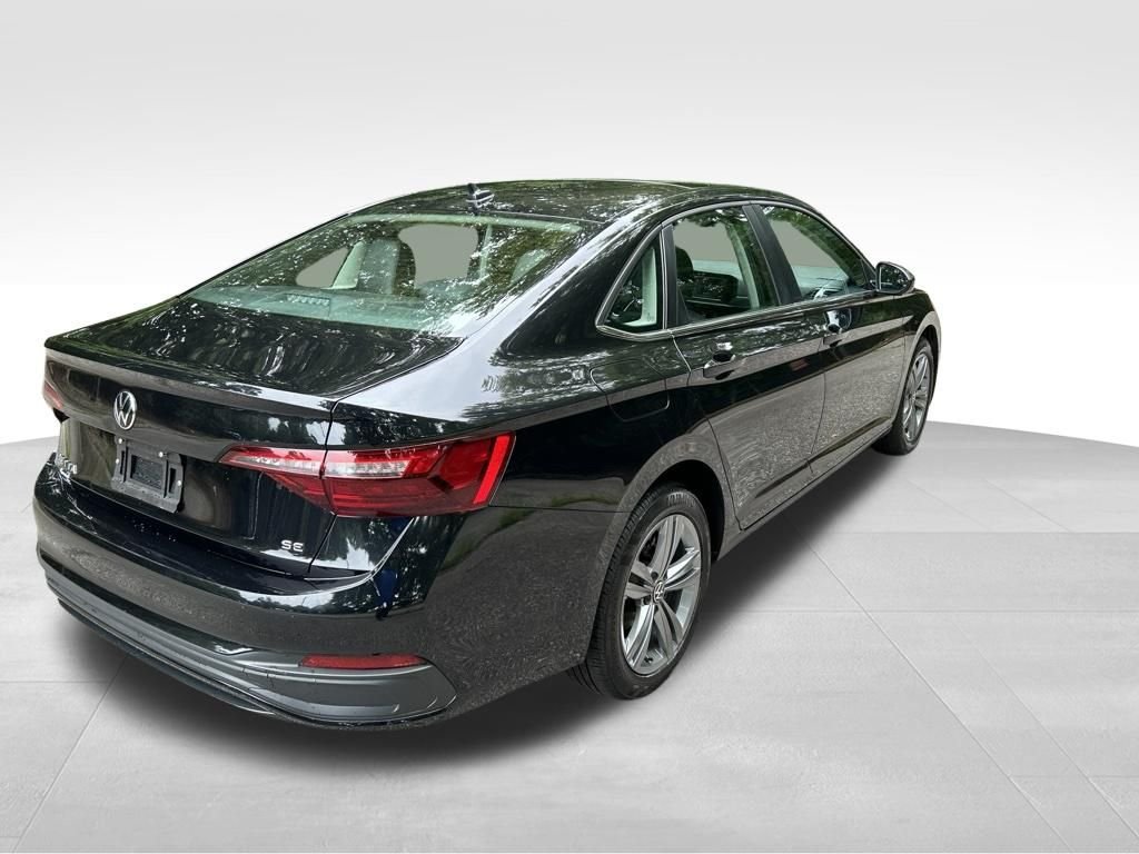 Used 2024 Black Volkswagen 1.5T SE image 5