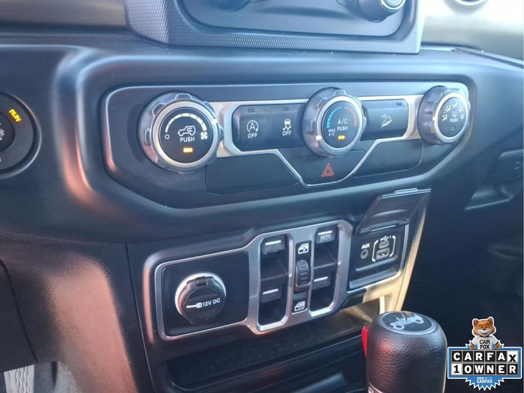 Used 2018 Red Jeep Unlimited Sport S image 25