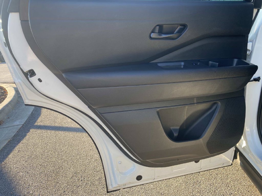 Certified Used 2025 Glacier White Nissan SV image 14