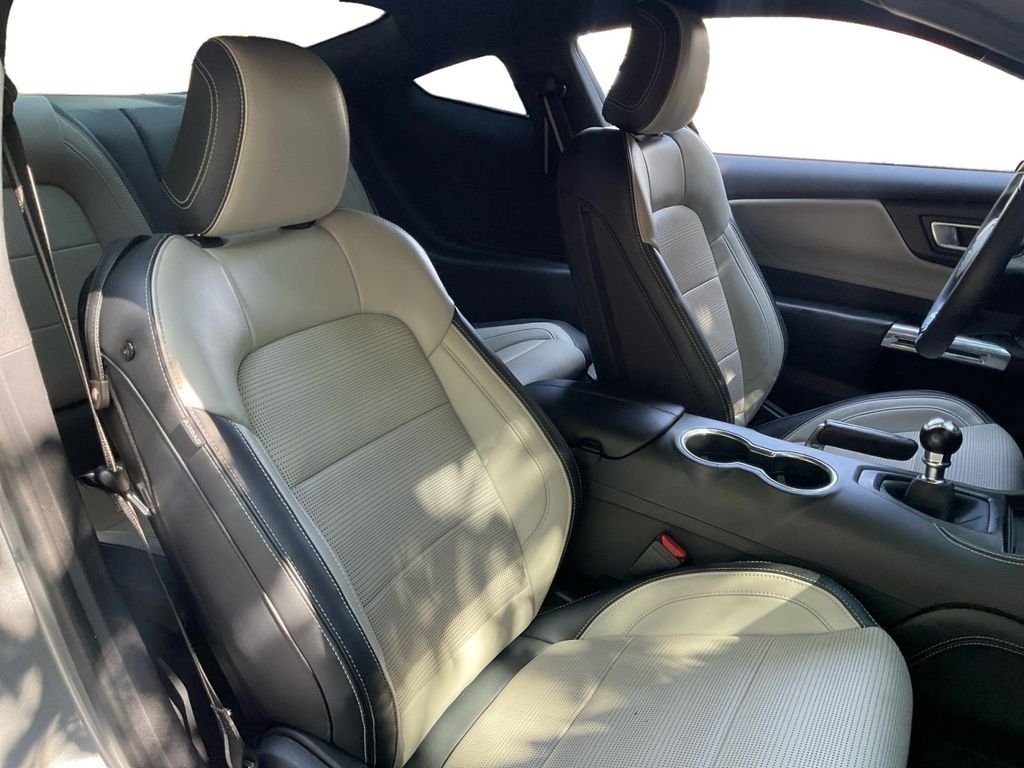 Used 2024 Silver Ford GT Premium image 29