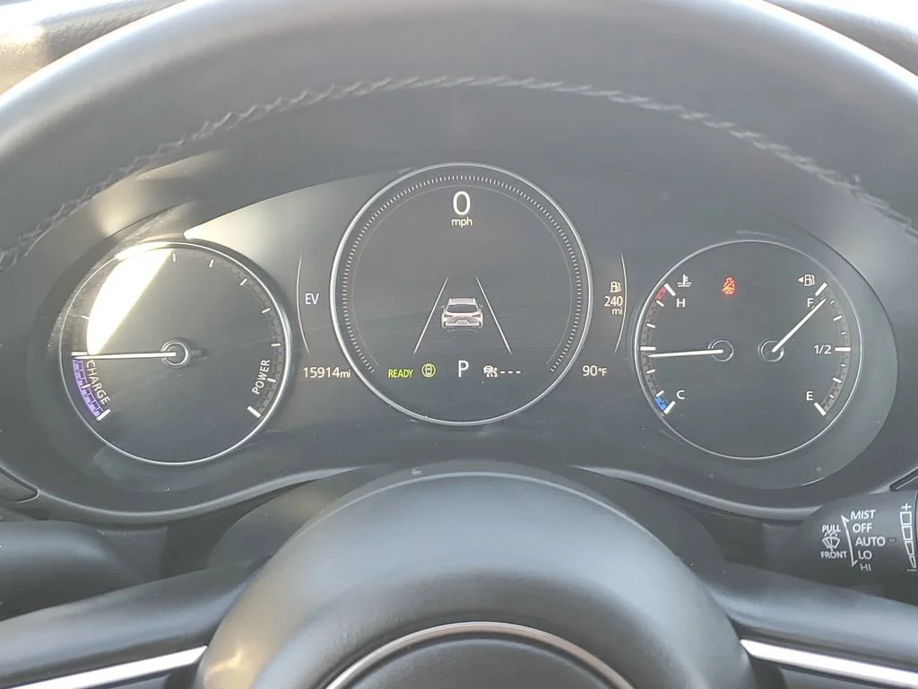 Used 2025 Wind Chill Pear Mazda Premium Plus Package image 23
