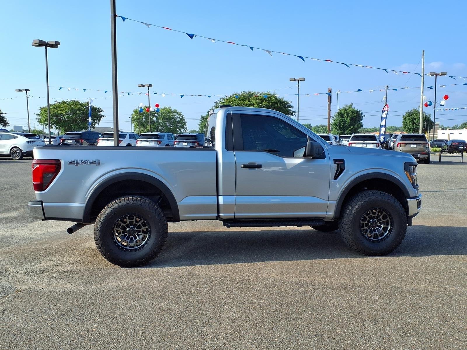 Used 2024 Iconic Silver Metallic Ford XL image 10