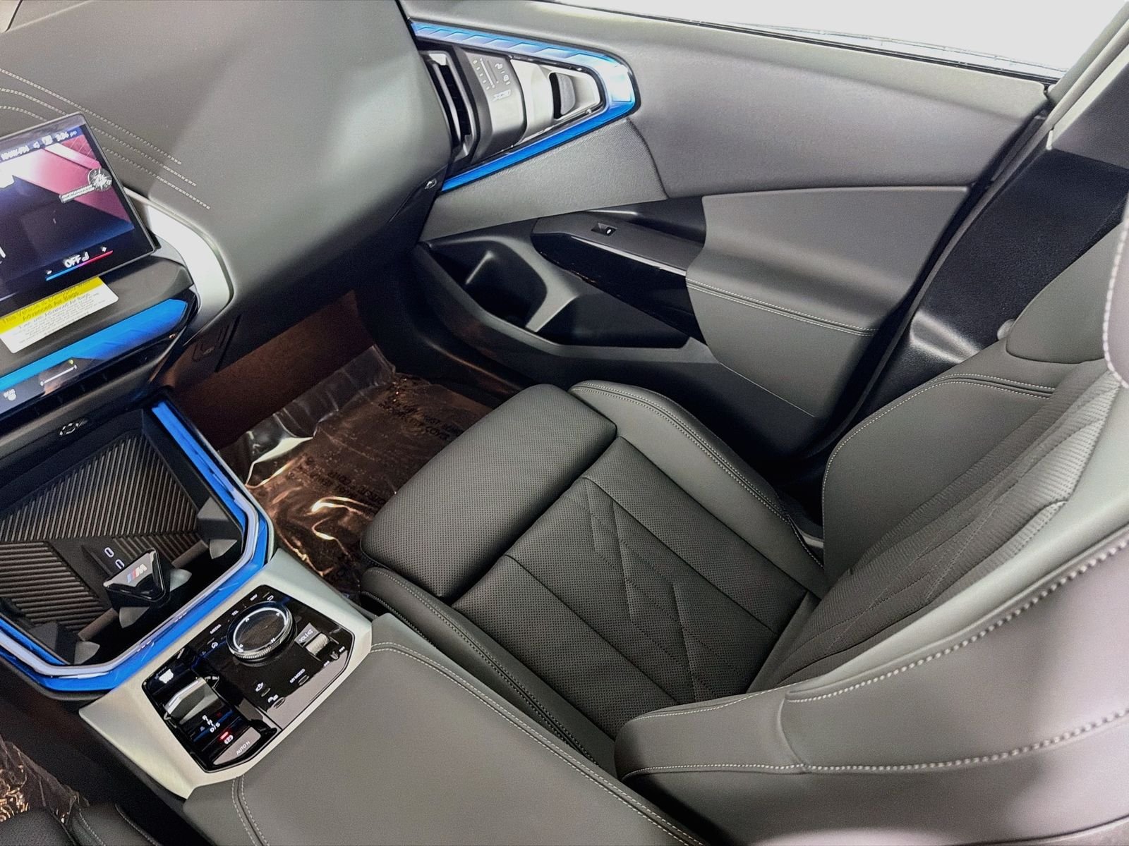 New 2026 Black Sapphire Metallic BMW 30 xDrive image 22