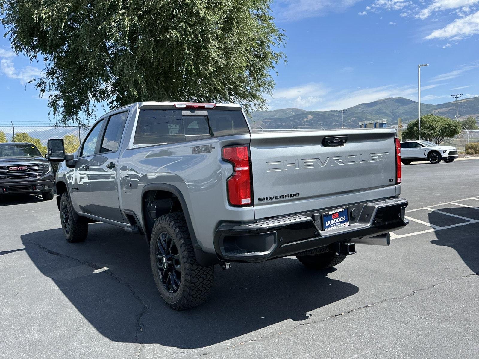 2026 Chevrolet Silverado 3500 HD LT - Photo 9