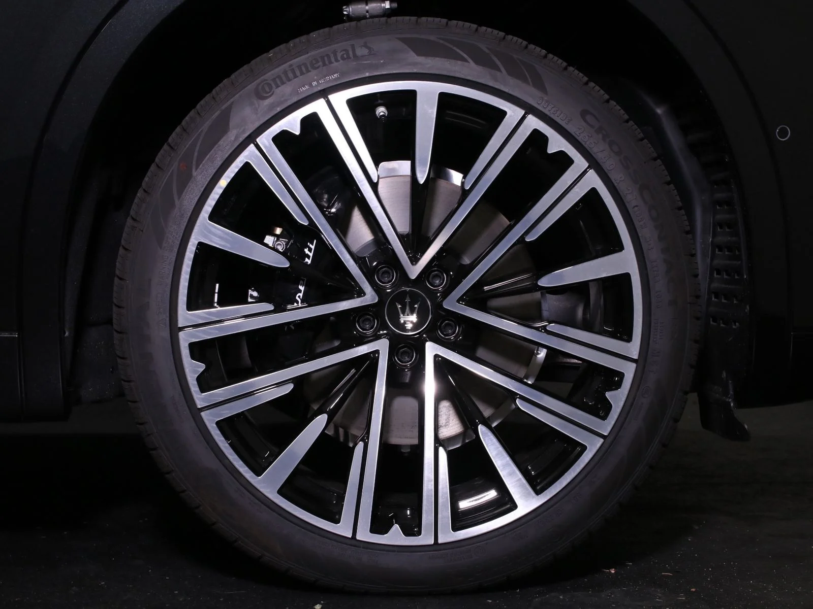New 2025 Black Maserati  image 4