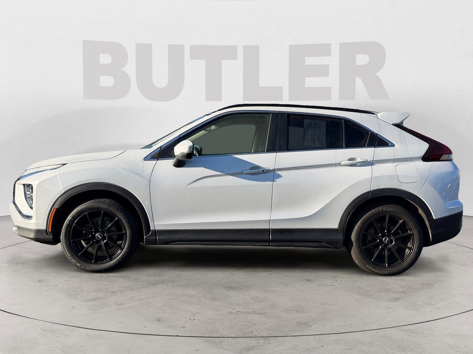 Used 2022 Mitsubishi Eclipse Cross SE with VIN JA4ASWAA8NZ060307 for sale in Ashland, OR