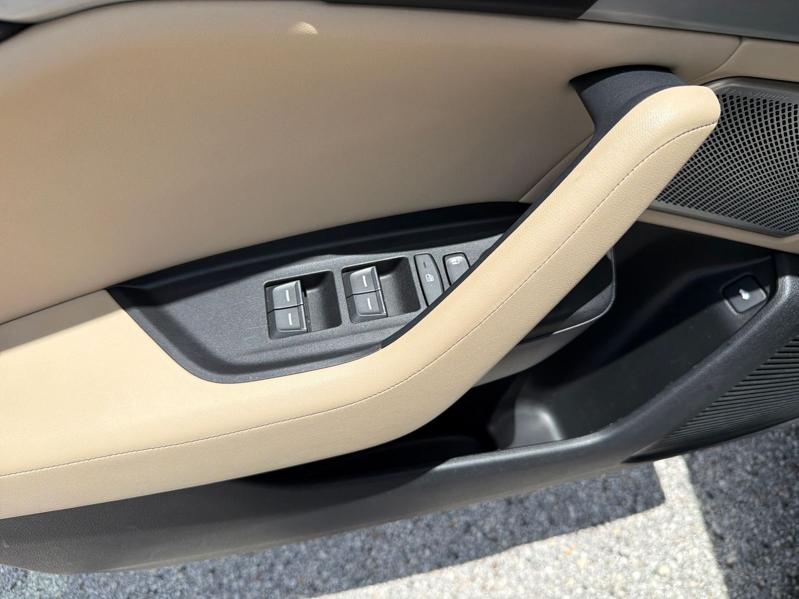 Used 2021 Platinum White Pearl Acura Technology Package image 28