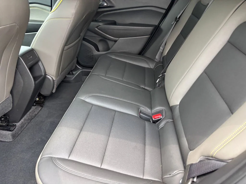 Used 2025 Black Chevrolet ACTIV image 29