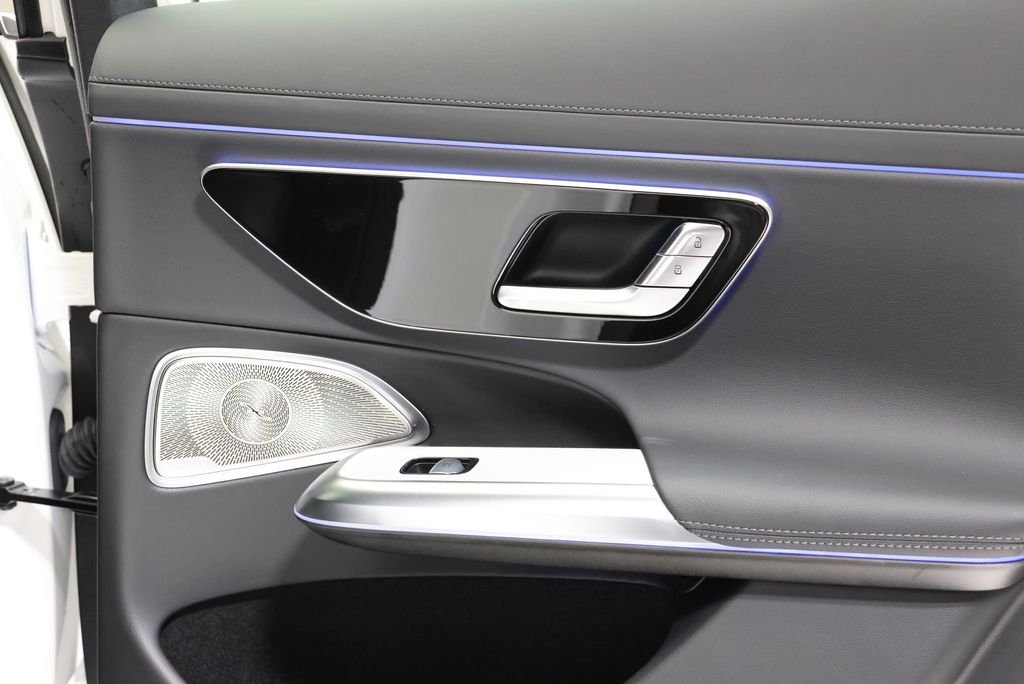 New 2027 Polar White Mercedes-Benz E 450 image 51