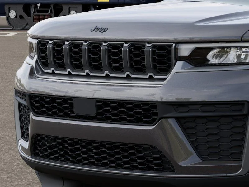 New 2026 Baltic Gray Metallic Clear-Coat Exterior Paint Jeep Altitude image 12