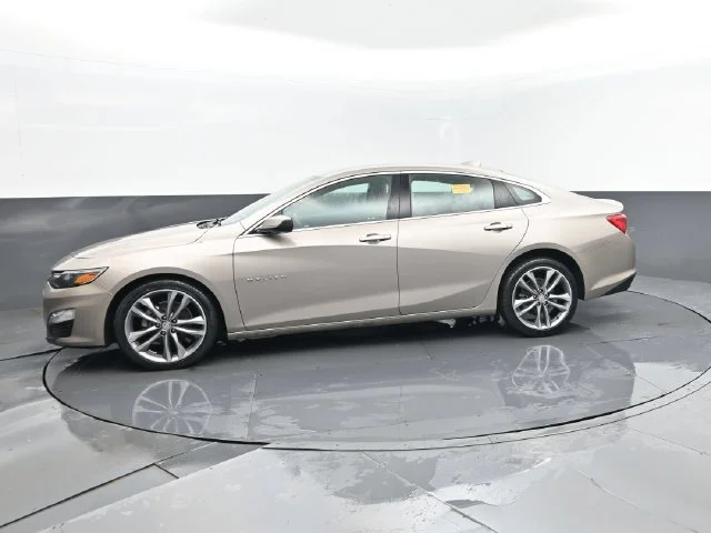 Used 2025 Mineral Gray Metallic Chevrolet LT image 5