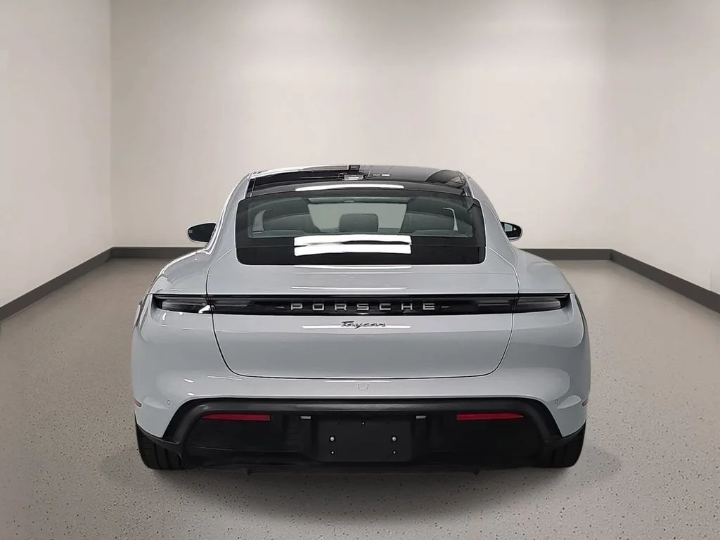 Certified Used 2023 Off-white Porsche Base image 6