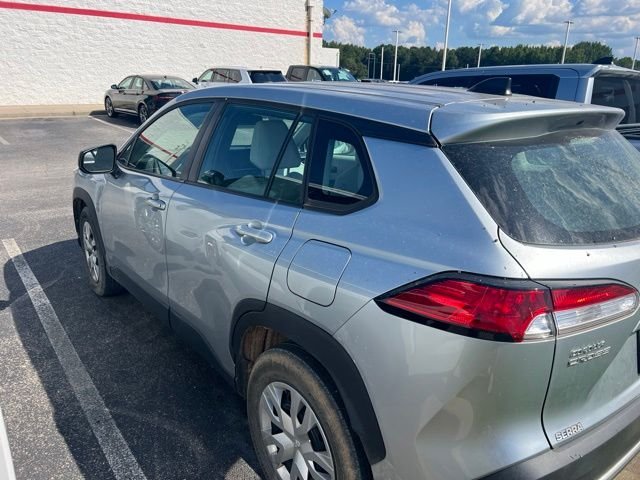 Used 2023 Silver Toyota L image 4