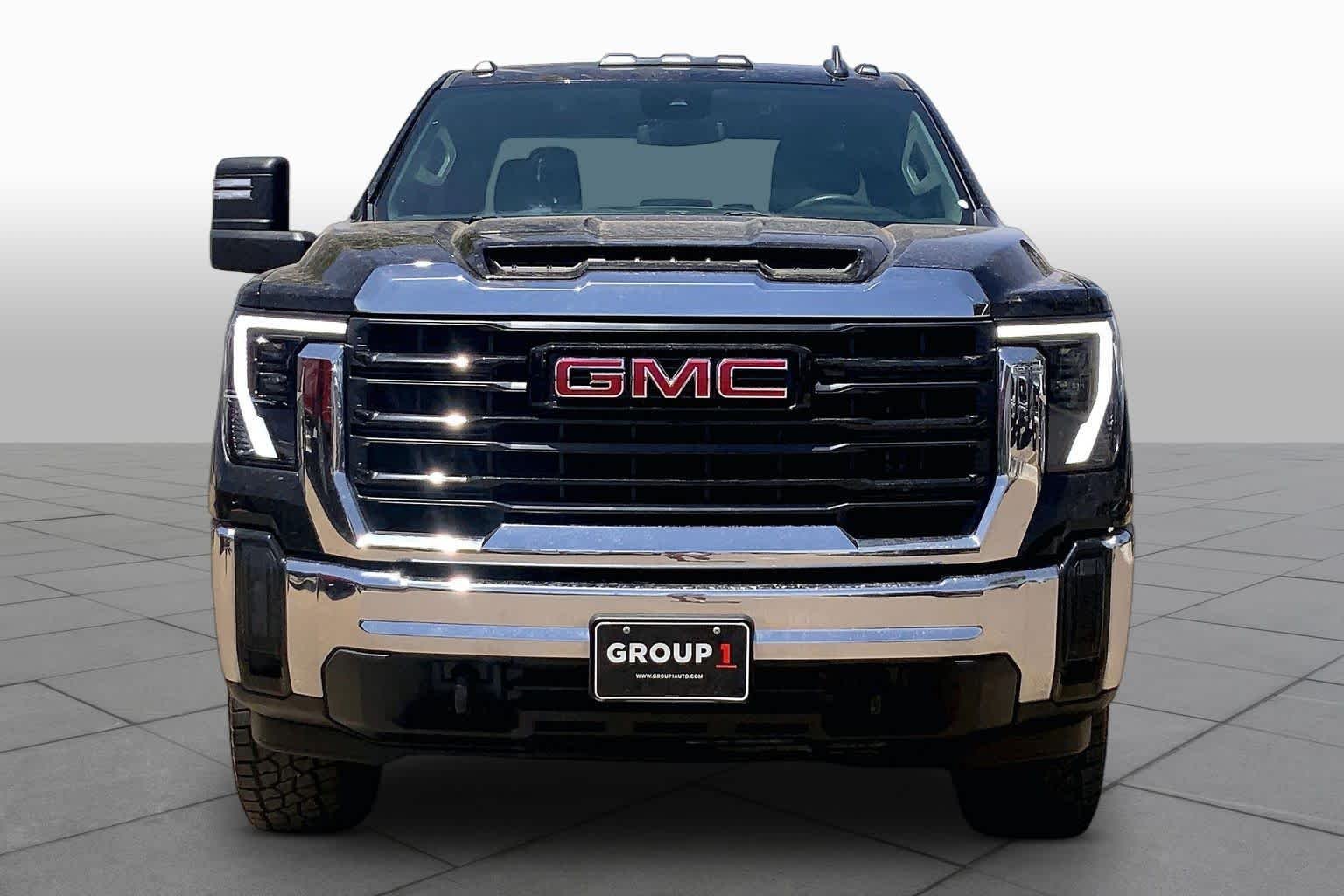 Used 2024 Onyx Black GMC Pro image 4