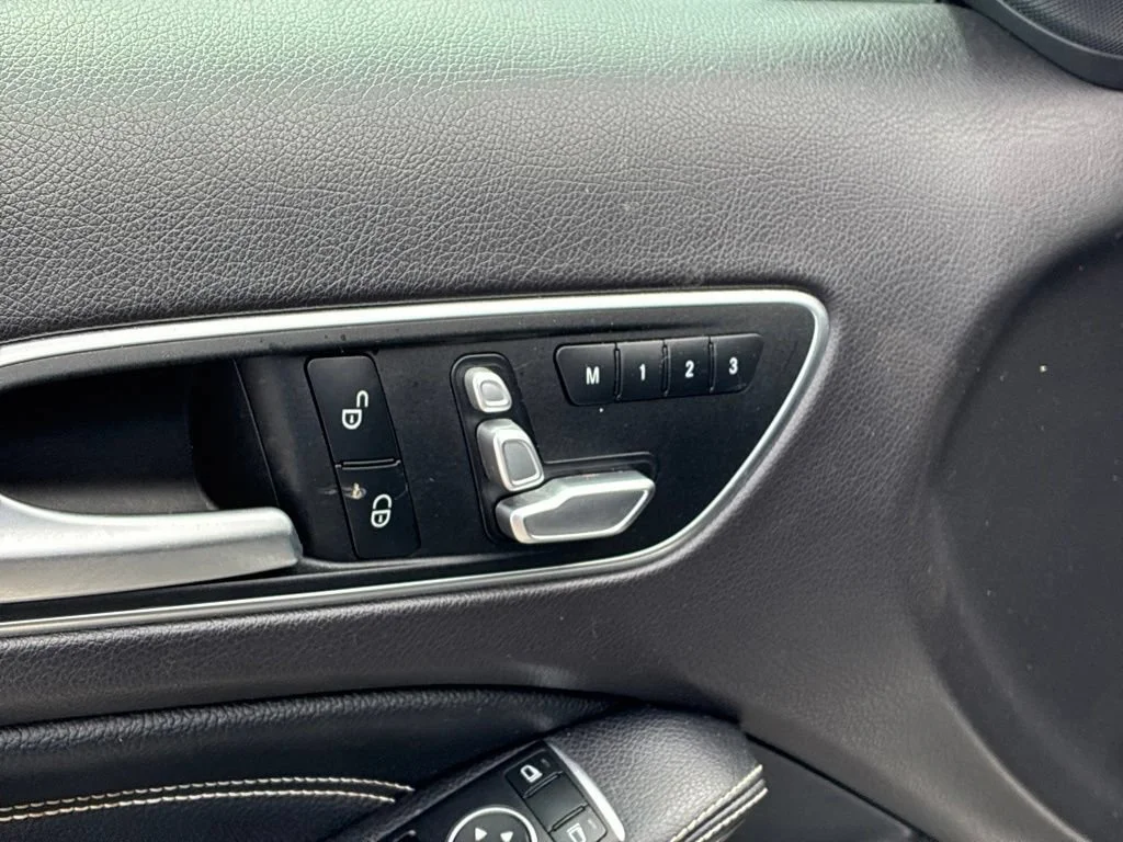 Used 2019  Mercedes-Benz GLA 250 image 21