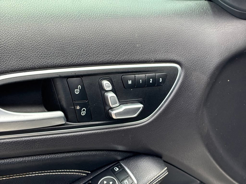 Used 2019  Mercedes-Benz GLA 250 image 21