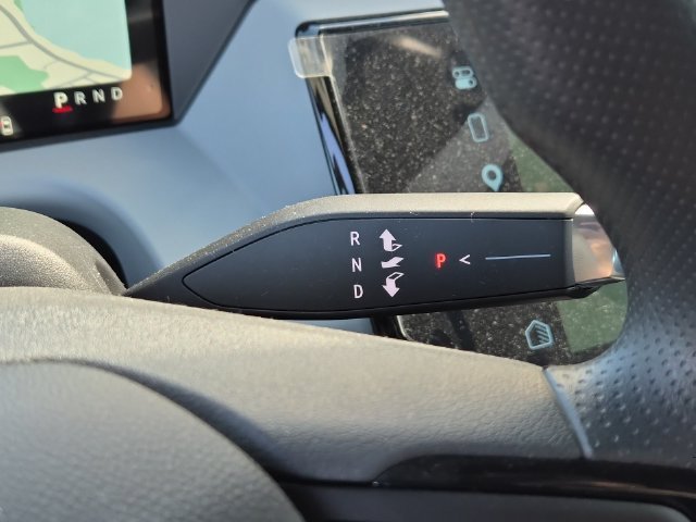 2027 Chevrolet Bolt LT - Photo 21