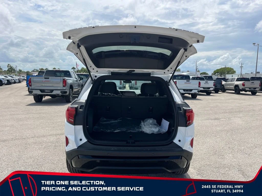 New 2026 Summit White GMC Elevation image 16