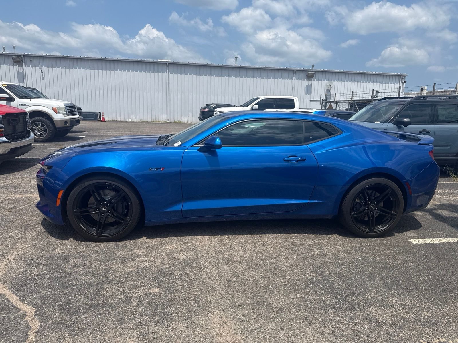 Used 2016 Blue Chevrolet SS image 4