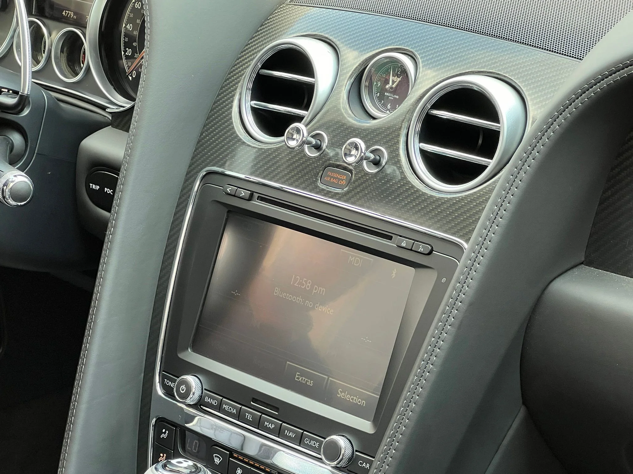 Used 2018 Black Bentley Base image 29