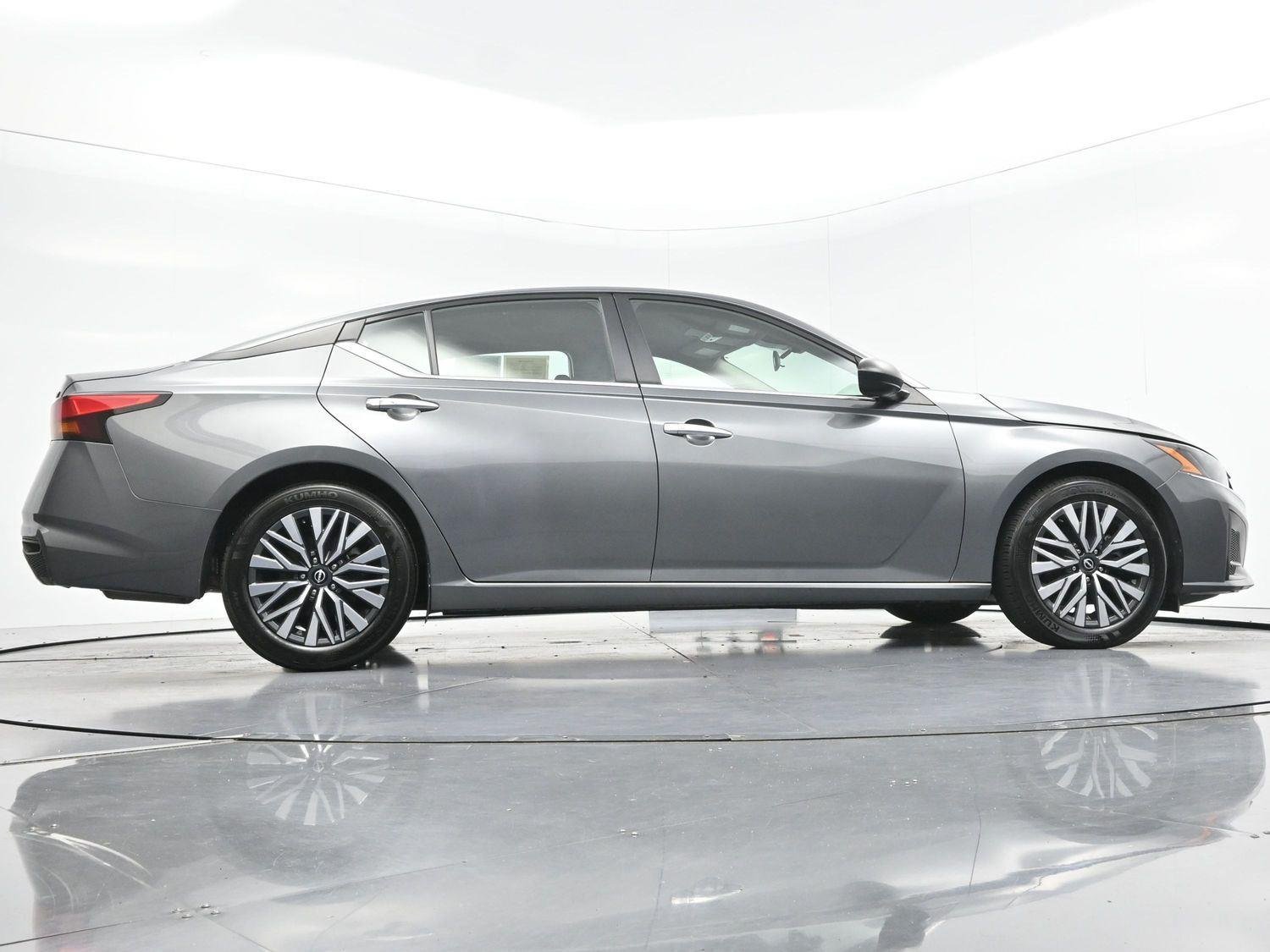 Used 2024 Gun Metallic Nissan 2.5 SV image 49