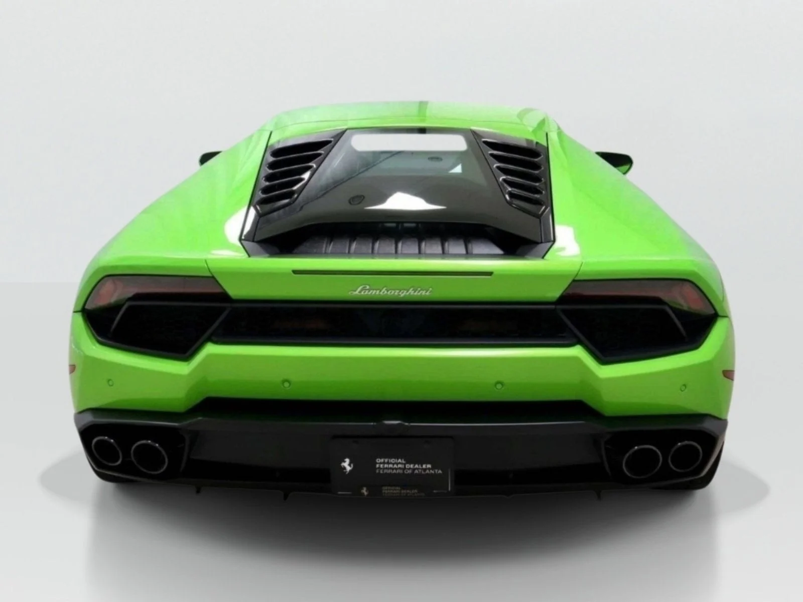 Used 2018 Verde Mantis Pearl Effect Lamborghini  image 4