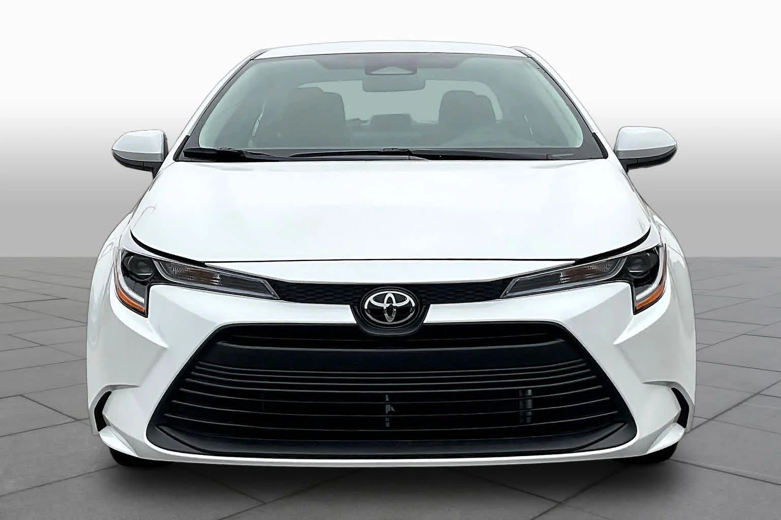 New 2027 Wind Chill Pearl Toyota LE image 3