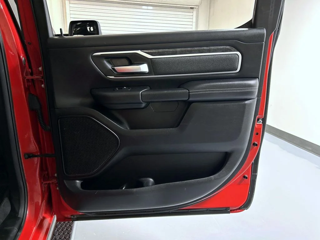 Used 2019 Red Ram Big Horn/Lone Star image 17