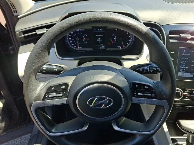 Used 2023 Gray Hyundai SEL image 17