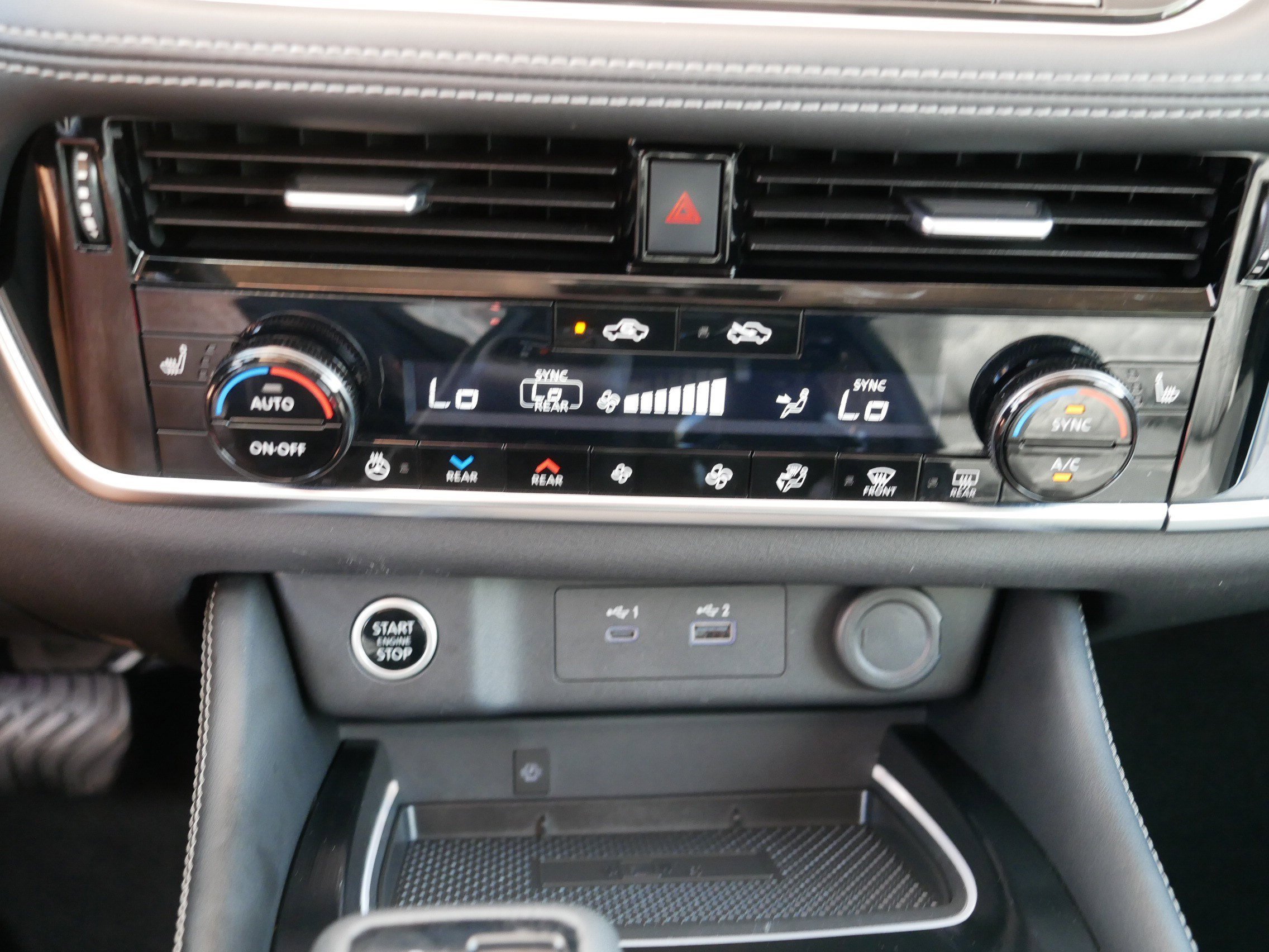 Used 2023 Sunset Drift Chromaflair/Super Black Nissan Platinum image 23