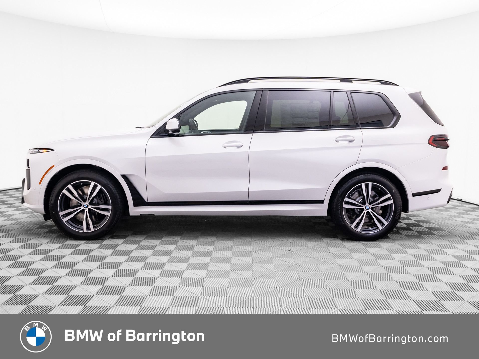 New 2027 Mineral White Metallic BMW xDrive40i image 2