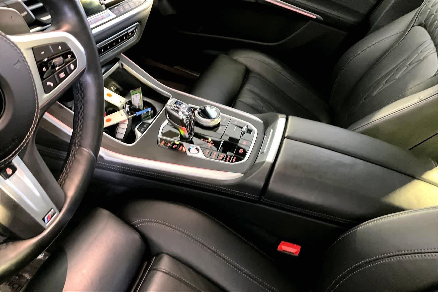 Used 2022 Dravit Grey Metallic BMW M50i image 16
