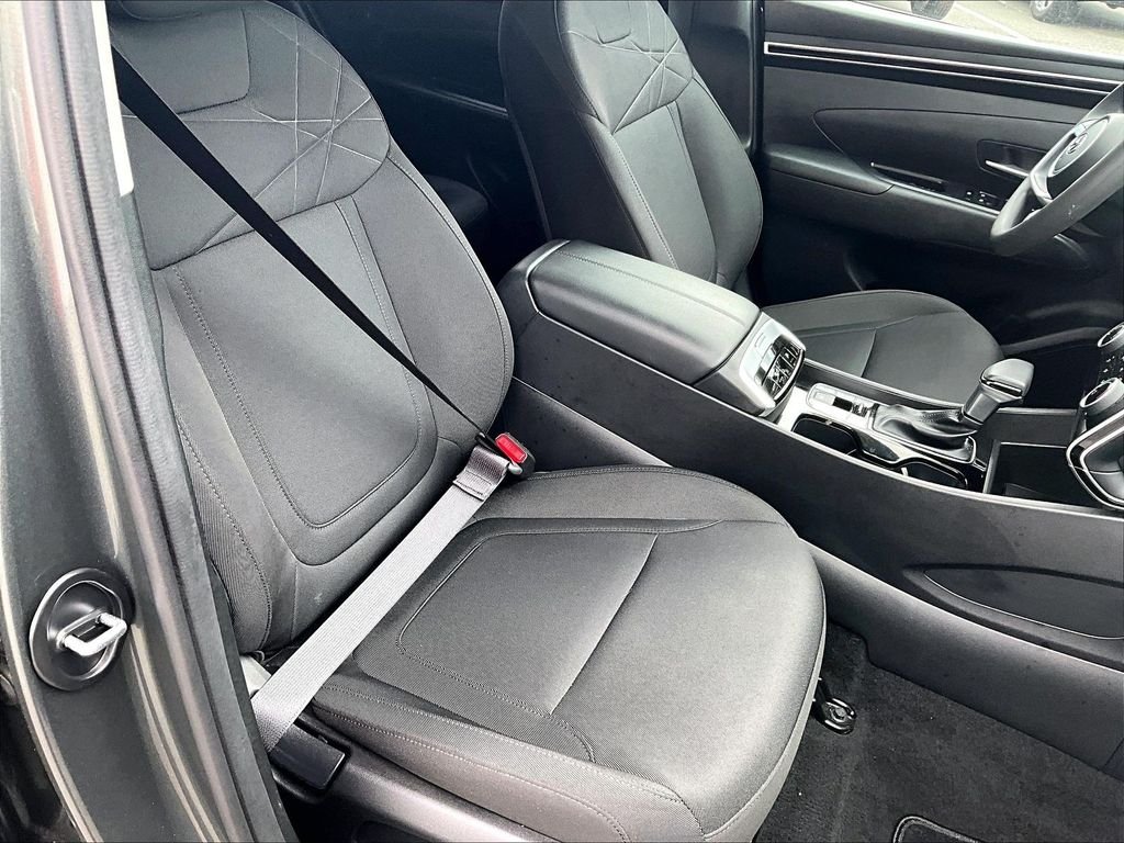 Used 2022 Amazon Gray Hyundai SEL image 11