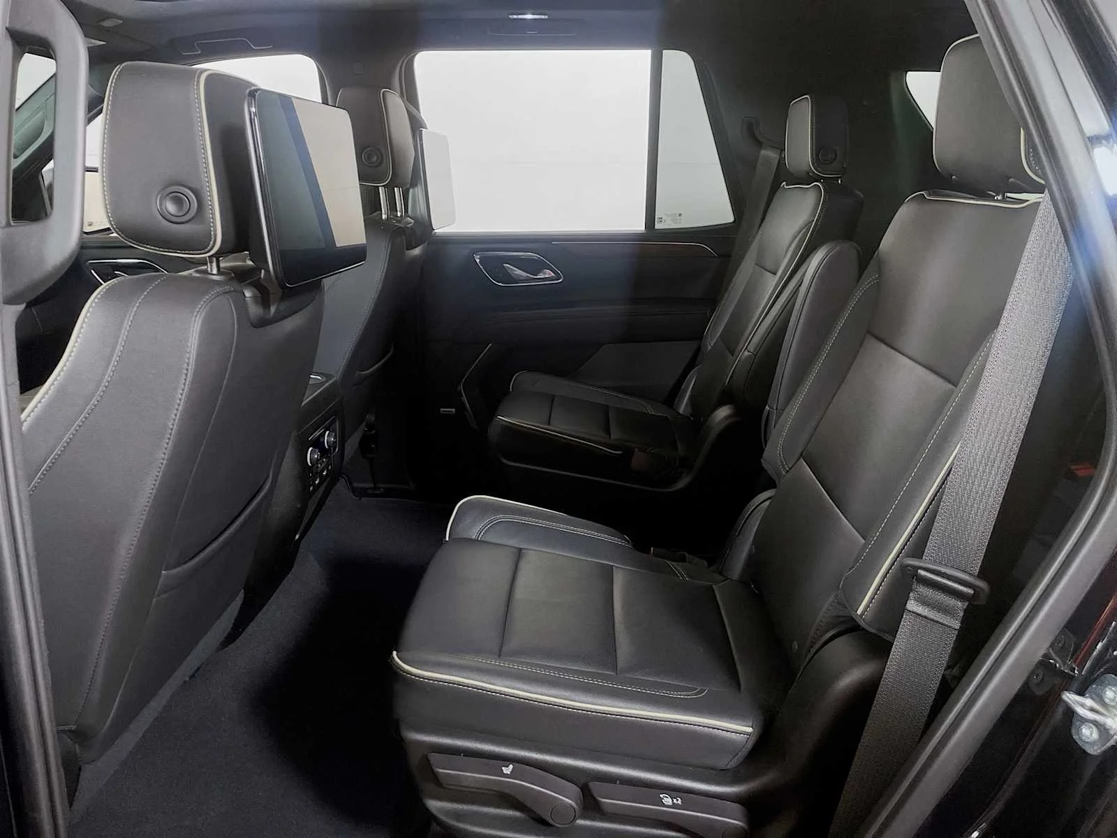 Used 2023 Black Chevrolet Premier image 24