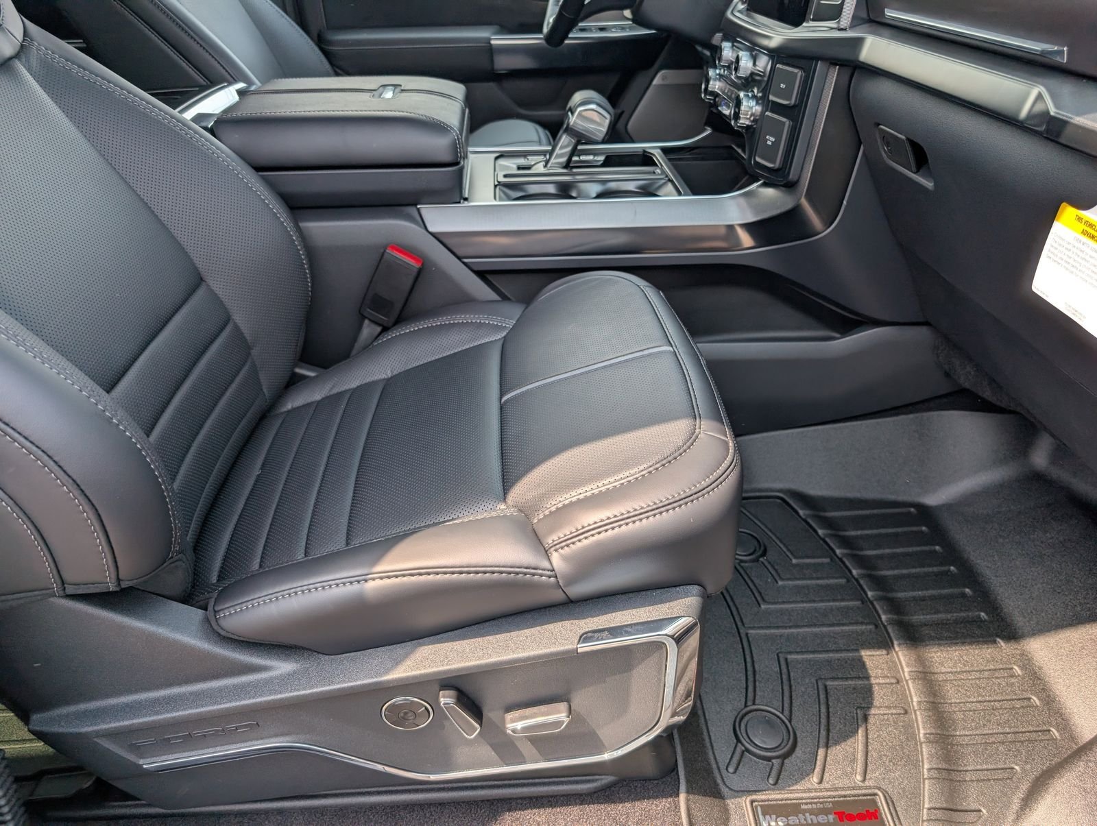 New 2026 Carbonized Gray Metallic Ford Platinum image 31